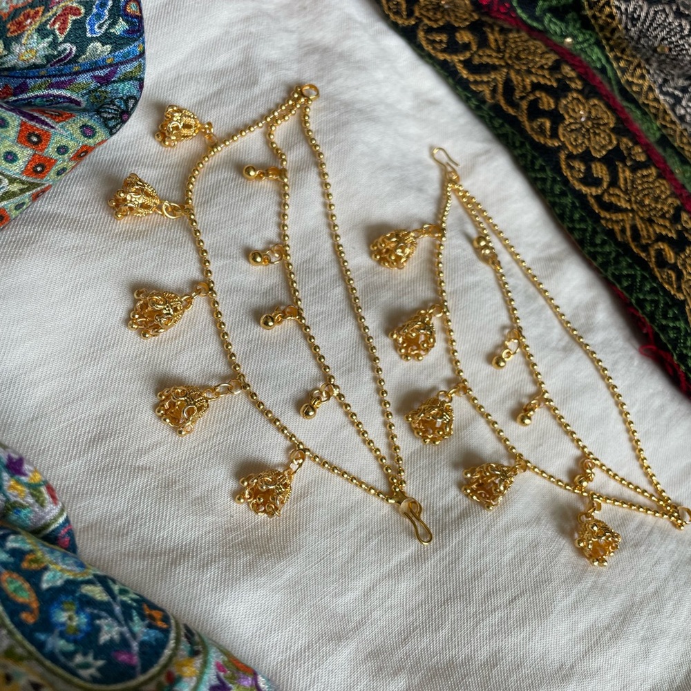 Traditional Golden Sahara